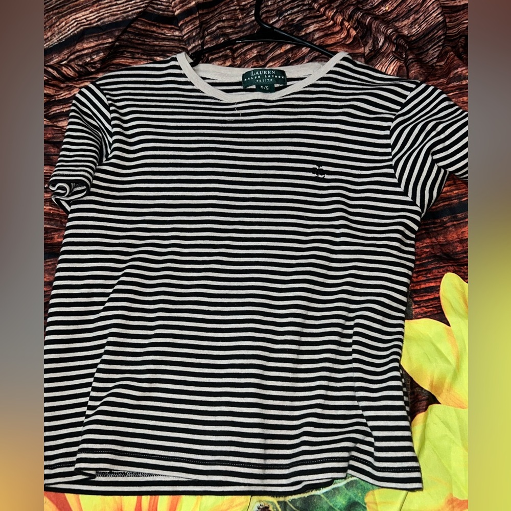 Used nice women Ralph Lauren shirt